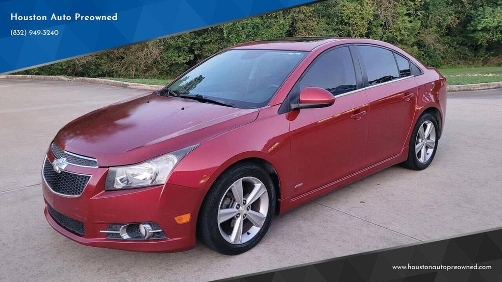 used 2014 Chevrolet Cruze car, priced at $6,000
