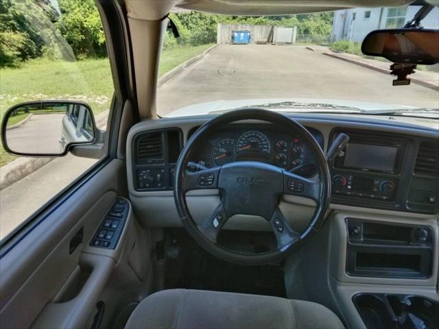 used 2004 GMC Yukon car, priced at $7,499