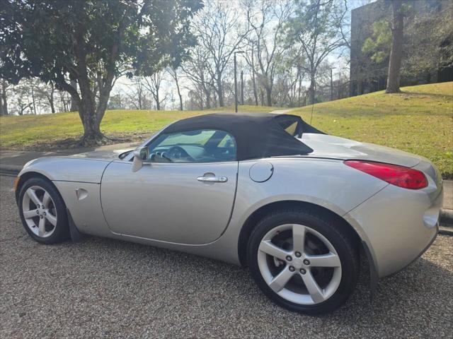 used 2007 Pontiac Solstice car, priced at $7,900