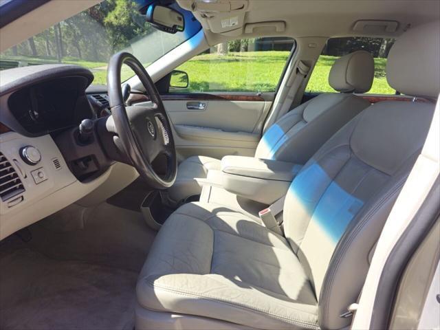 used 2007 Cadillac DTS car, priced at $7,999