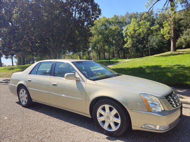 used 2007 Cadillac DTS car, priced at $7,999
