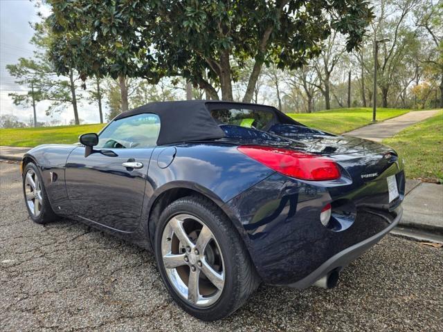 used 2007 Pontiac Solstice car, priced at $8,999