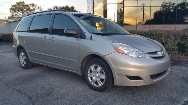 used 2008 Toyota Sienna car, priced at $5,500