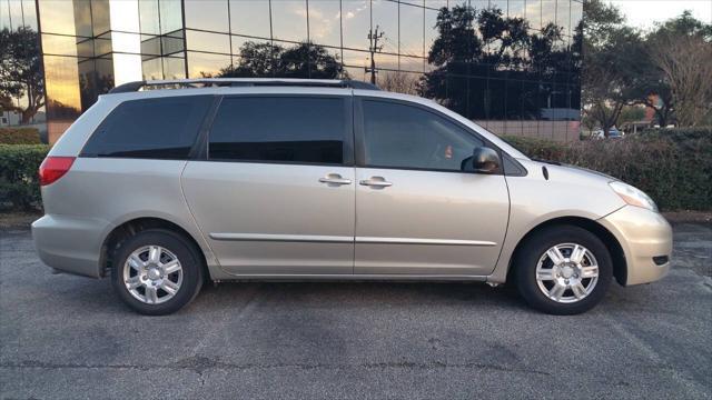 used 2008 Toyota Sienna car, priced at $5,500