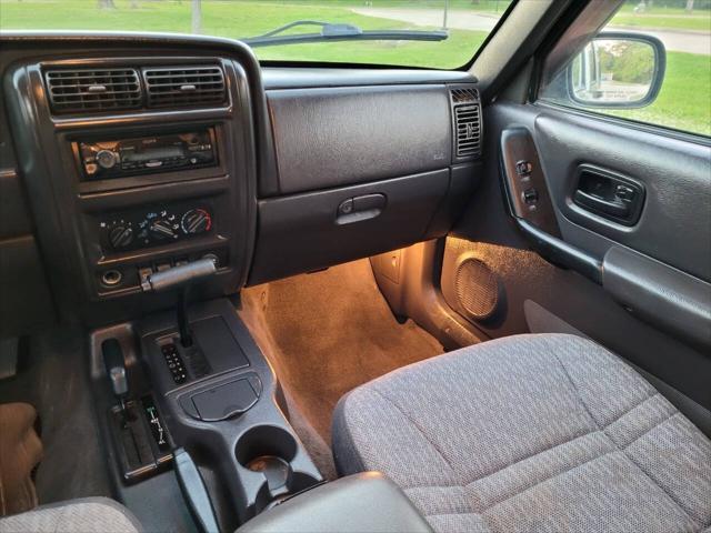 used 2000 Jeep Cherokee car, priced at $11,000