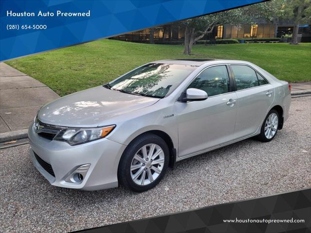 used 2014 Toyota Camry Hybrid car, priced at $10,500
