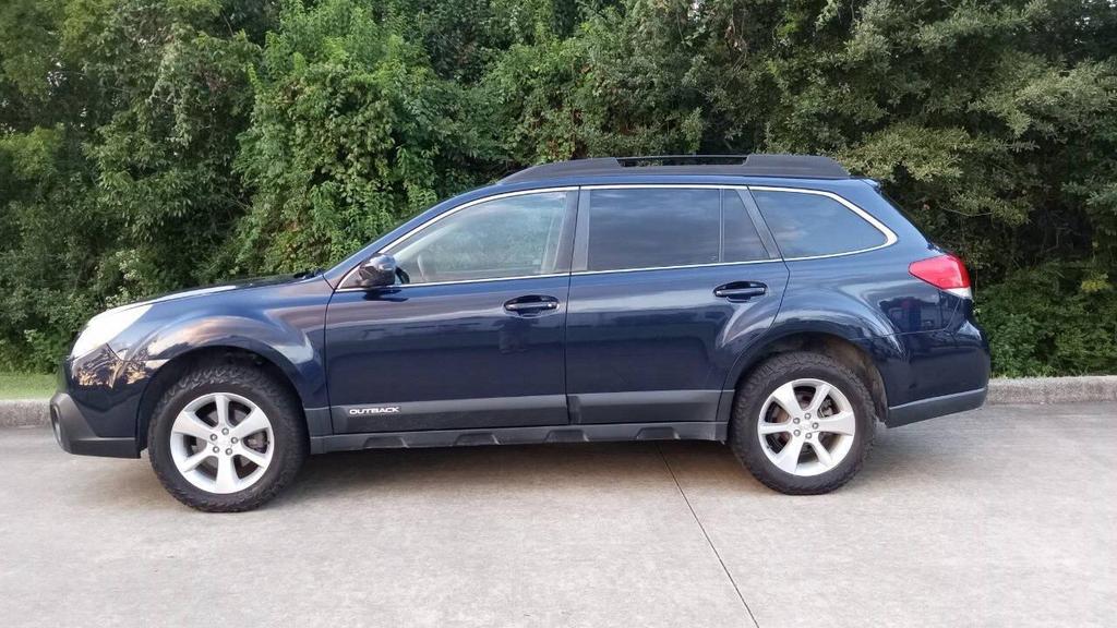 used 2013 Subaru Outback car, priced at $7,999