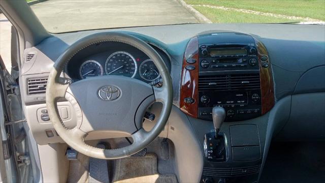 used 2004 Toyota Sienna car, priced at $5,999