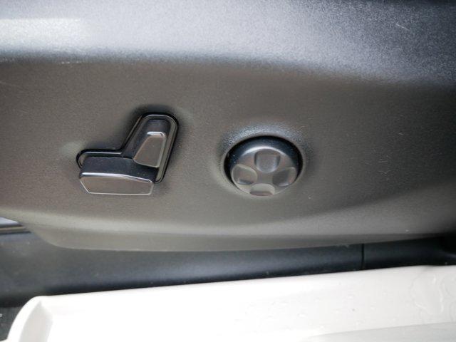 used 2023 Chrysler Pacifica car, priced at $26,996