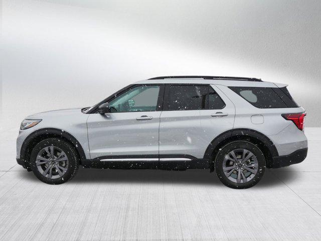 new 2025 Ford Explorer car, priced at $45,596