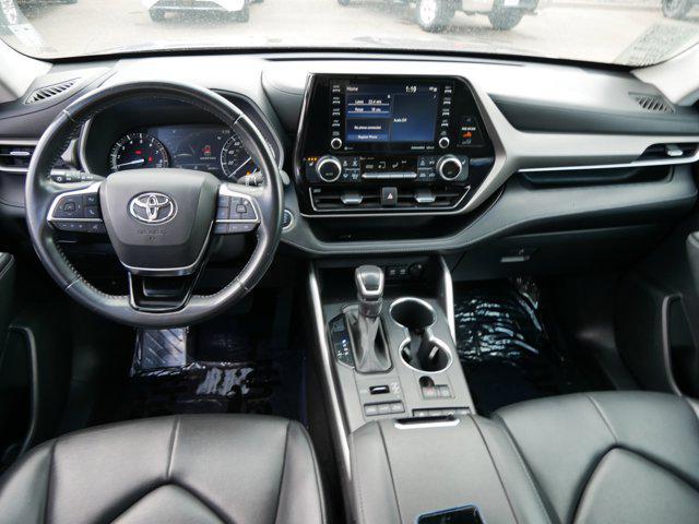 used 2021 Toyota Highlander car, priced at $32,996