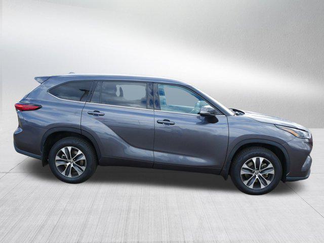 used 2021 Toyota Highlander car, priced at $32,996