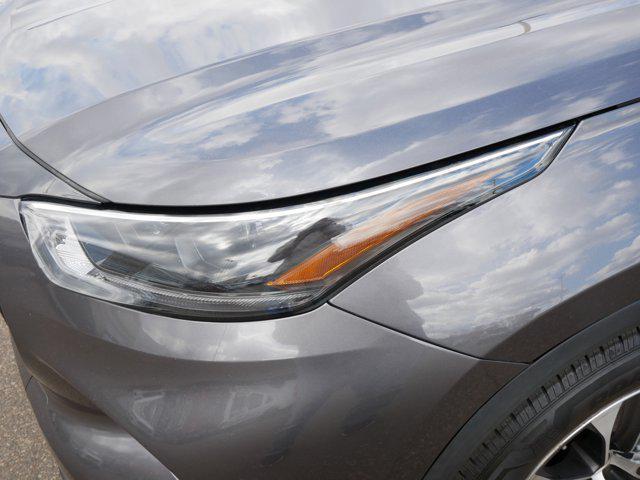 used 2021 Toyota Highlander car, priced at $32,996