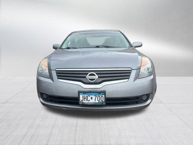 used 2009 Nissan Altima car, priced at $8,000