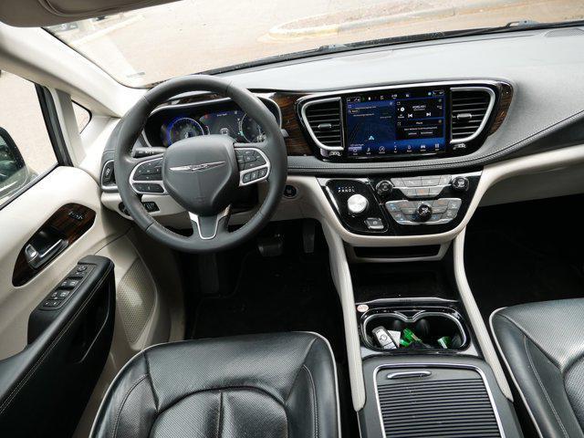 used 2023 Chrysler Pacifica car, priced at $27,296