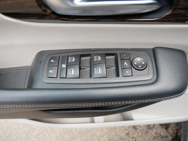 used 2023 Chrysler Pacifica car, priced at $27,296