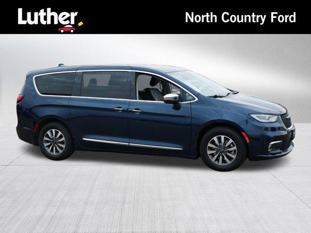 used 2022 Chrysler Pacifica Hybrid car, priced at $26,496