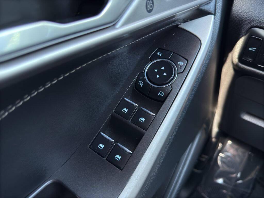 used 2024 Ford Explorer car, priced at $28,633