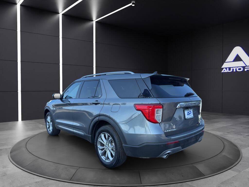 used 2024 Ford Explorer car, priced at $28,633