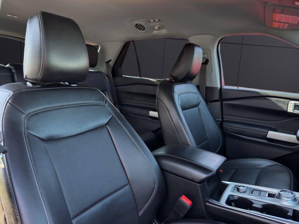 used 2024 Ford Explorer car, priced at $28,633