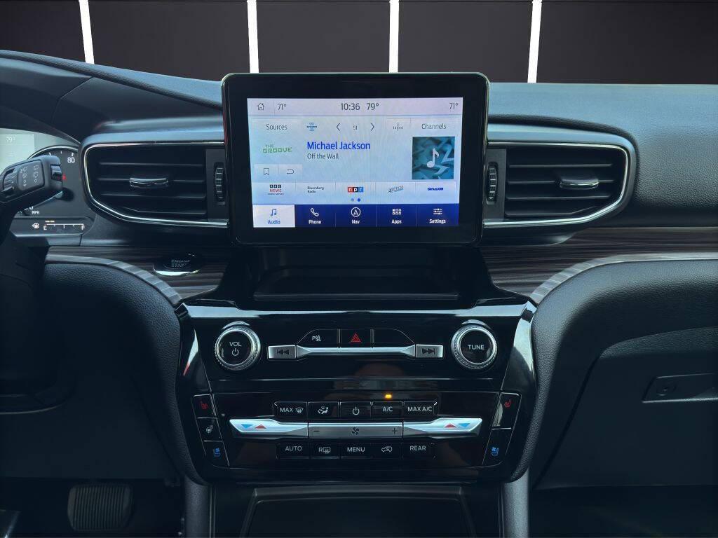 used 2024 Ford Explorer car, priced at $28,633