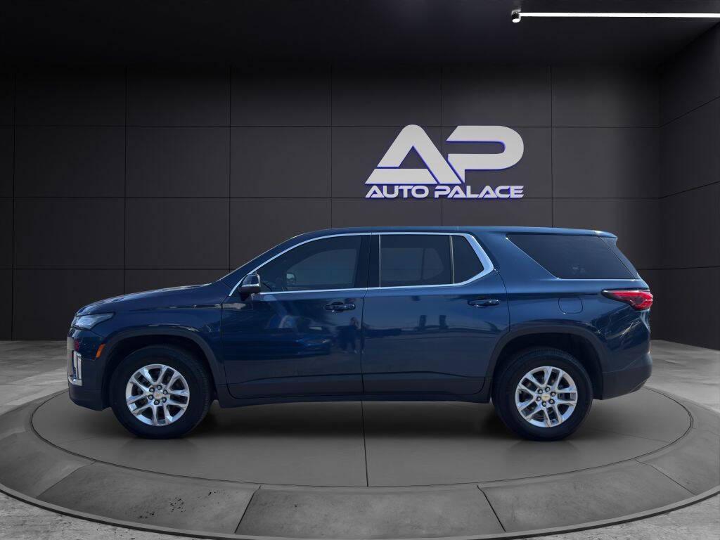 used 2023 Chevrolet Traverse car, priced at $14,487