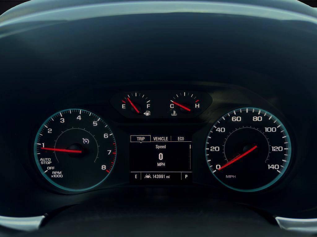 used 2023 Chevrolet Traverse car, priced at $14,487