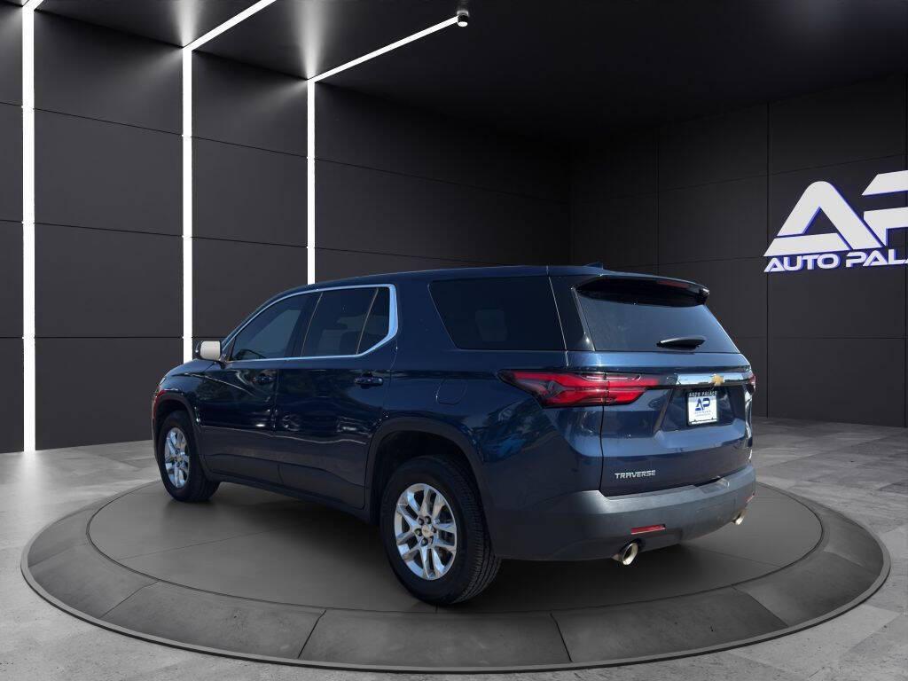used 2023 Chevrolet Traverse car, priced at $14,487