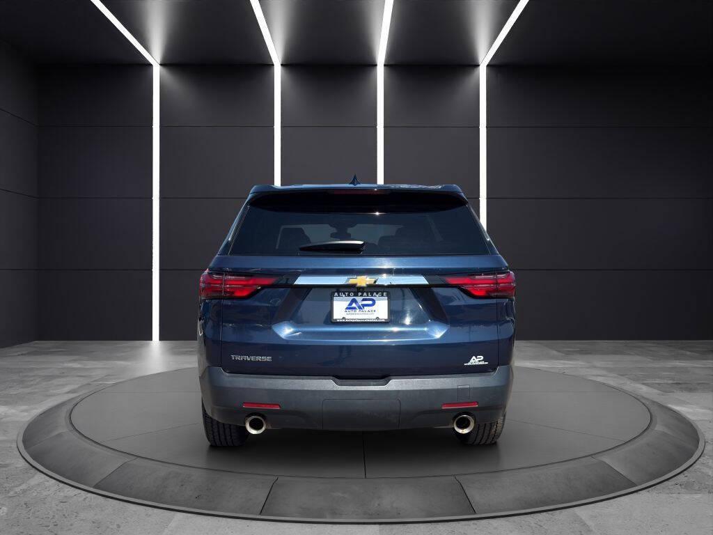 used 2023 Chevrolet Traverse car, priced at $14,487