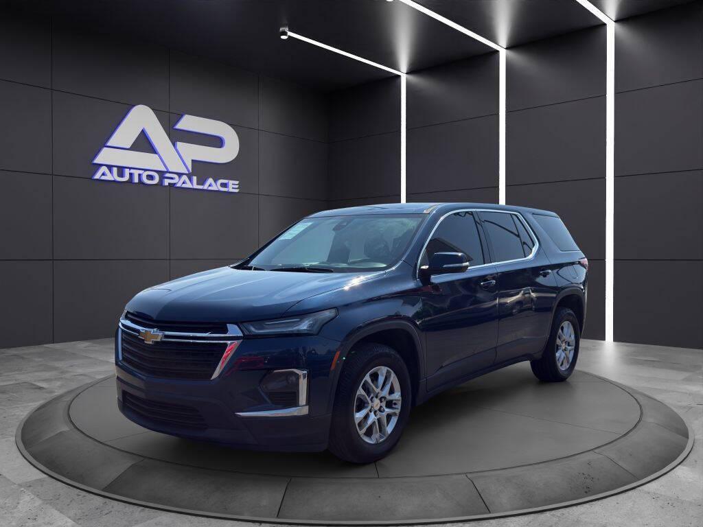 used 2023 Chevrolet Traverse car, priced at $14,487