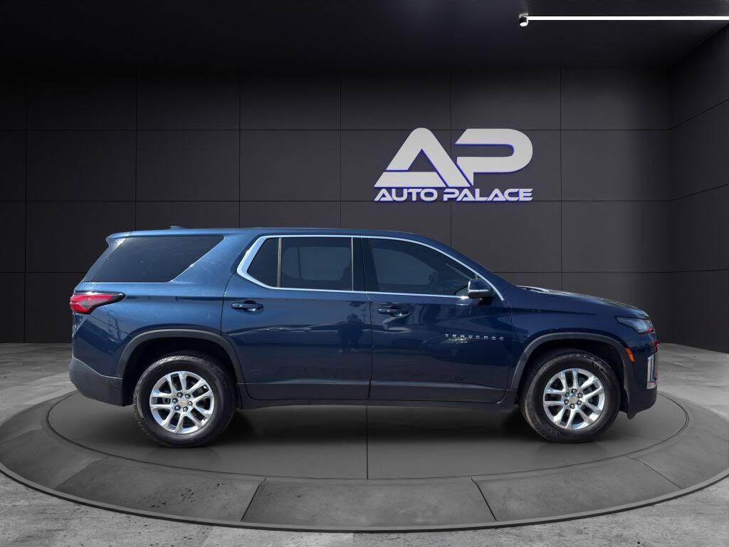 used 2023 Chevrolet Traverse car, priced at $14,487