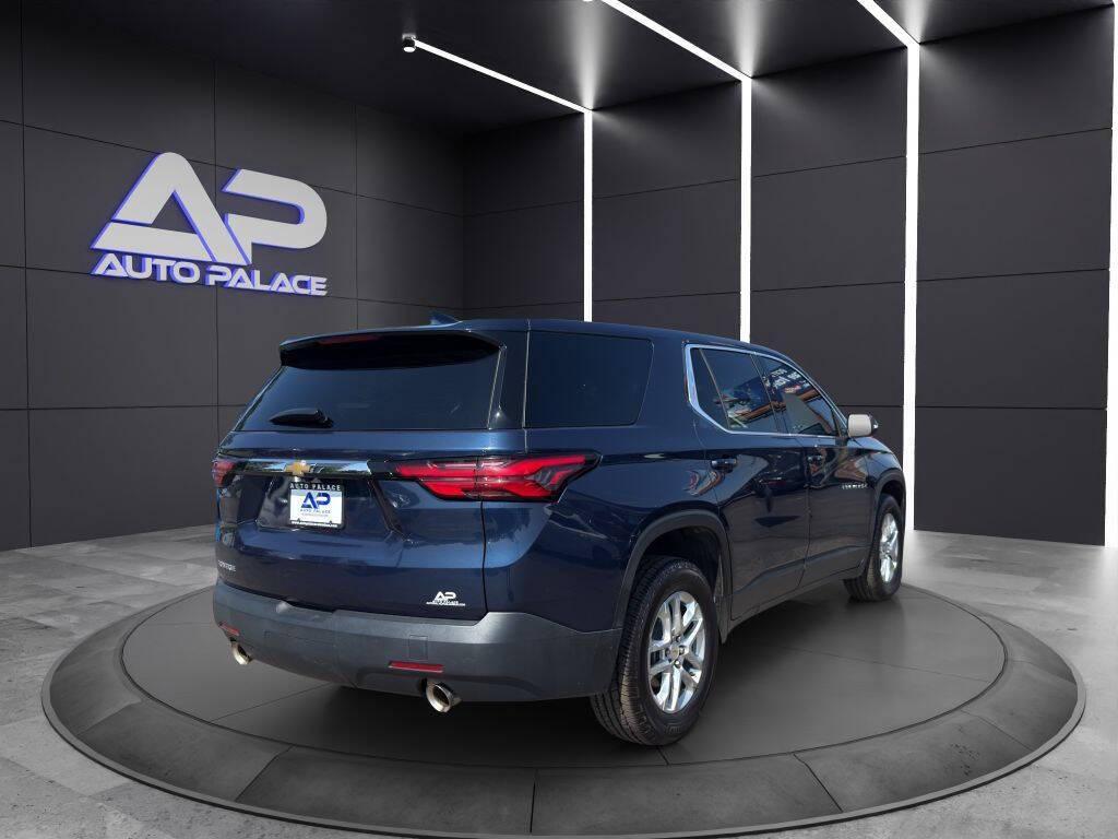 used 2023 Chevrolet Traverse car, priced at $14,487