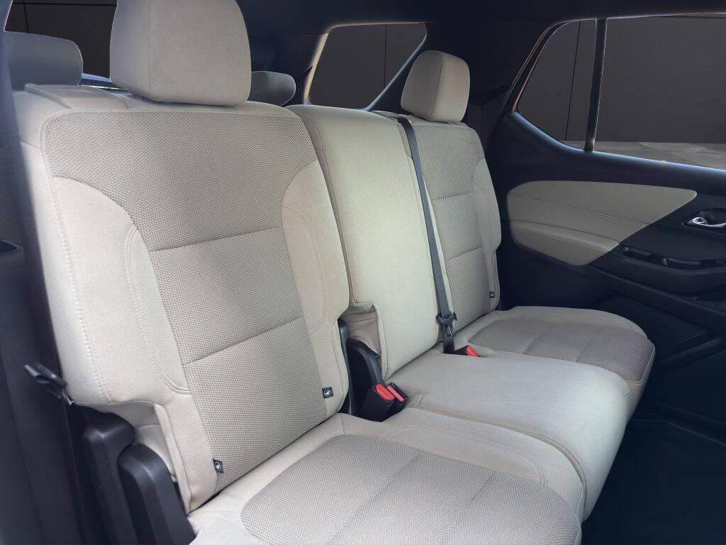 used 2023 Chevrolet Traverse car, priced at $14,487