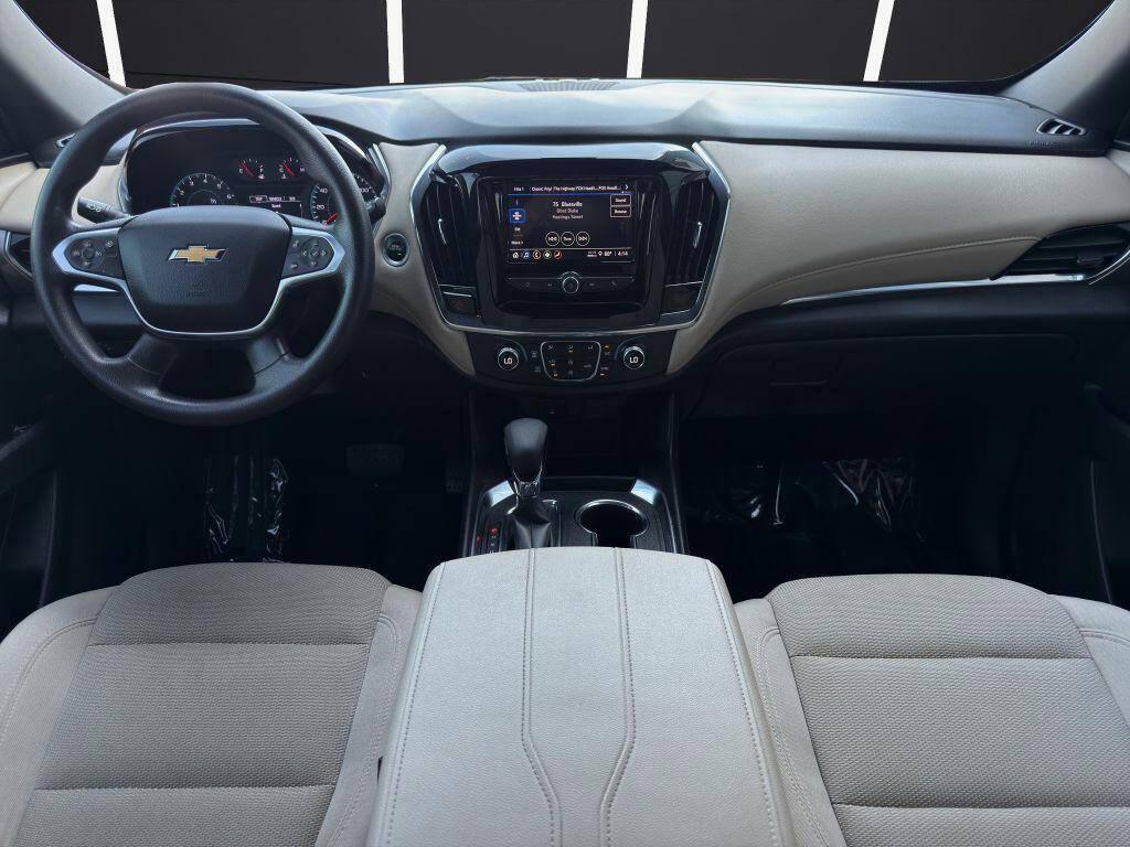 used 2023 Chevrolet Traverse car, priced at $14,487