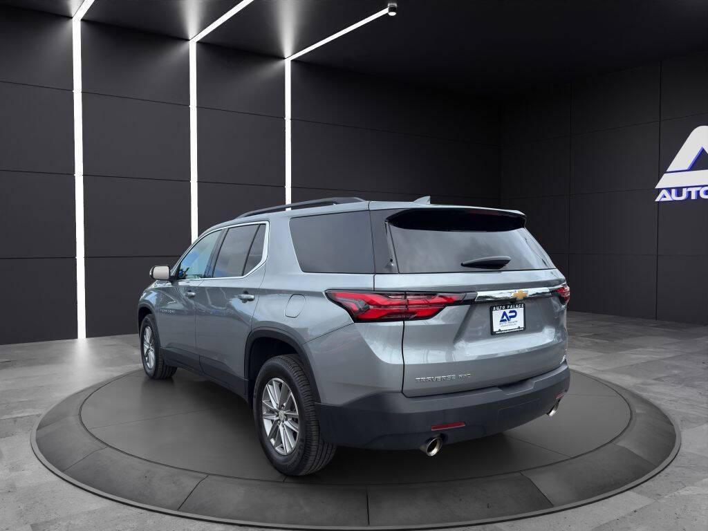 used 2023 Chevrolet Traverse car, priced at $22,388