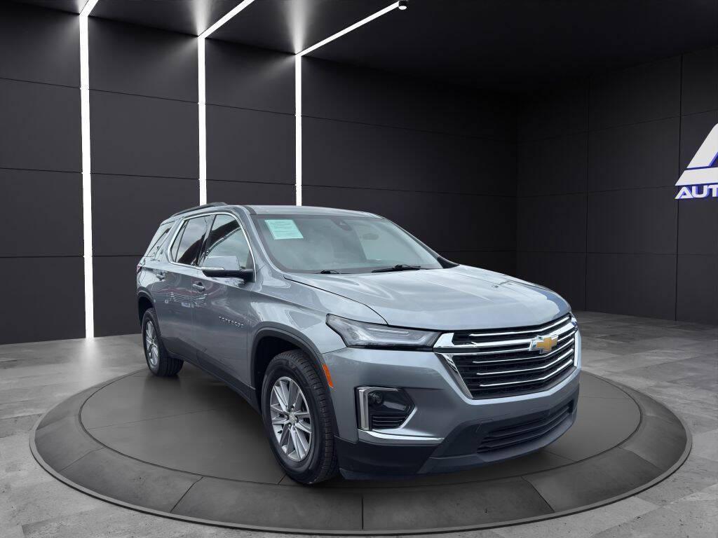 used 2023 Chevrolet Traverse car, priced at $22,388