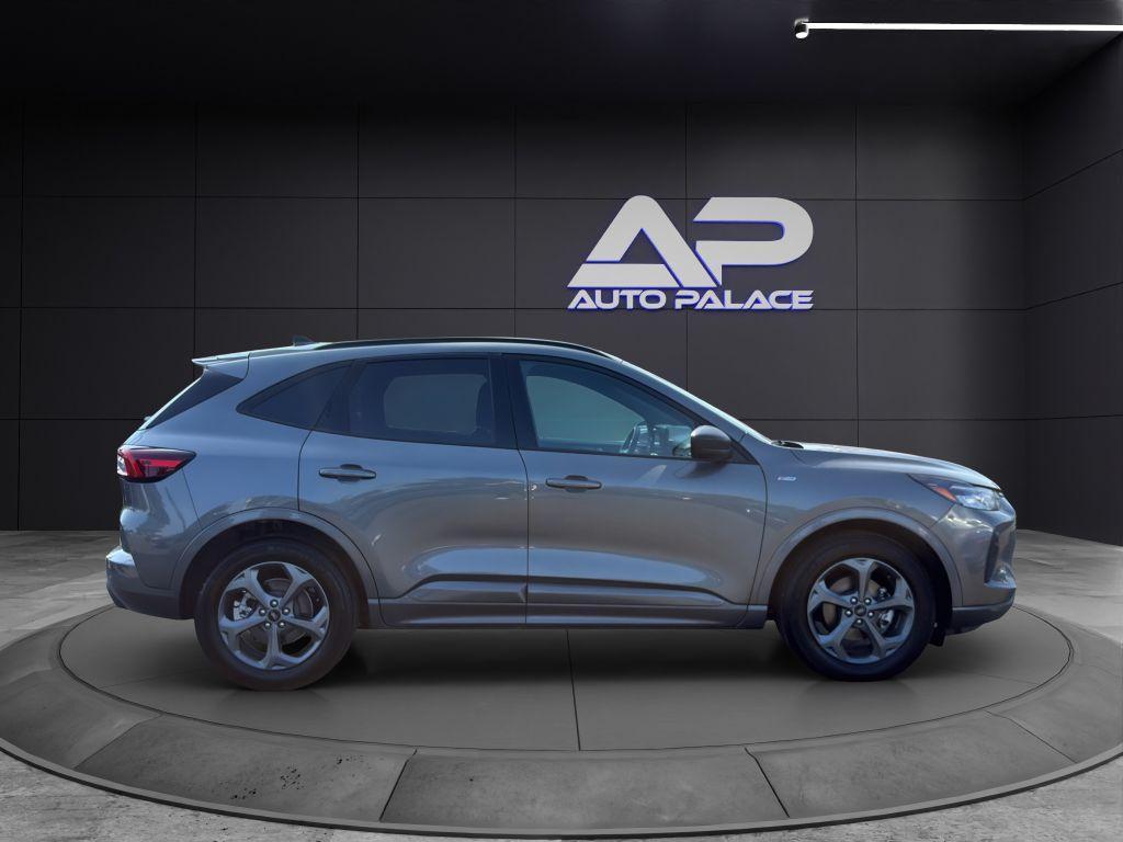 used 2024 Ford Escape car, priced at $20,722