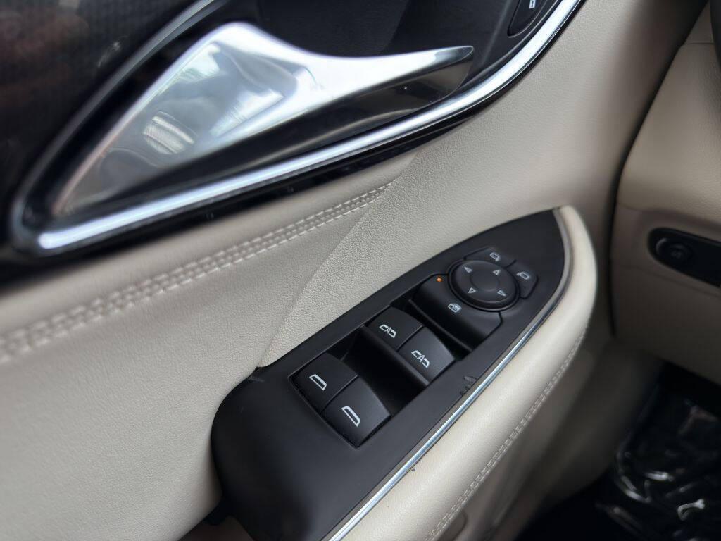 used 2023 Buick Envision car, priced at $19,631