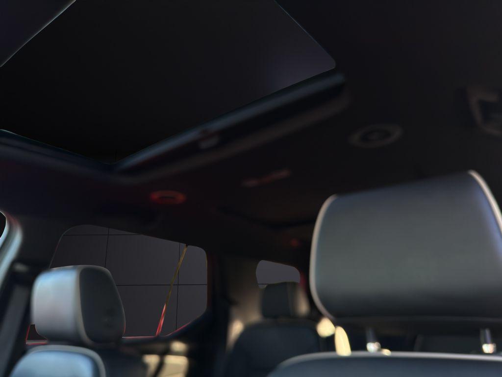 used 2023 Chevrolet Traverse car, priced at $33,933