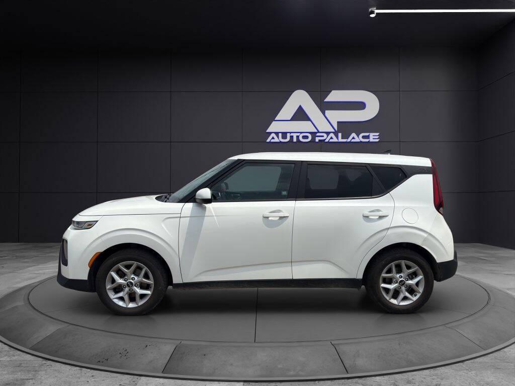 used 2021 Kia Soul car, priced at $11,491