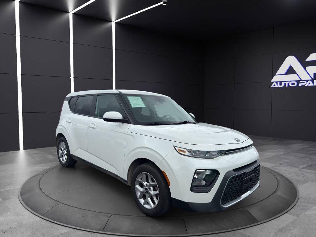 used 2021 Kia Soul car, priced at $11,491
