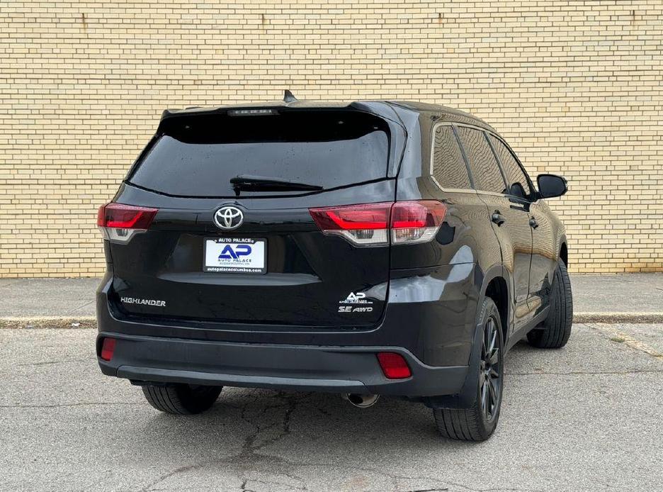 used 2019 Toyota Highlander car, priced at $24,989