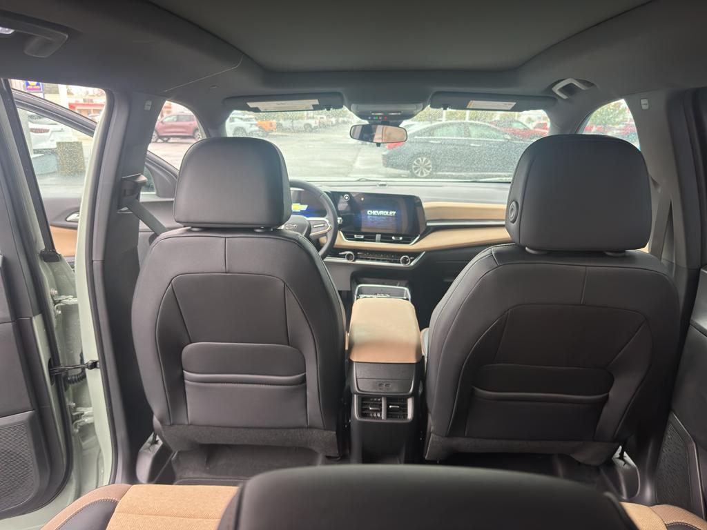 new 2026 Chevrolet Equinox car, priced at $38,890