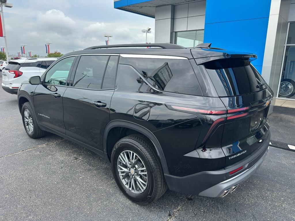 used 2025 Chevrolet Traverse car, priced at $43,988