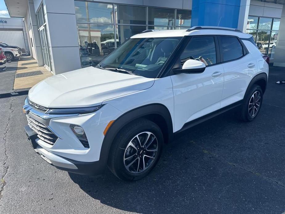 new 2025 Chevrolet TrailBlazer car, priced at $28,075