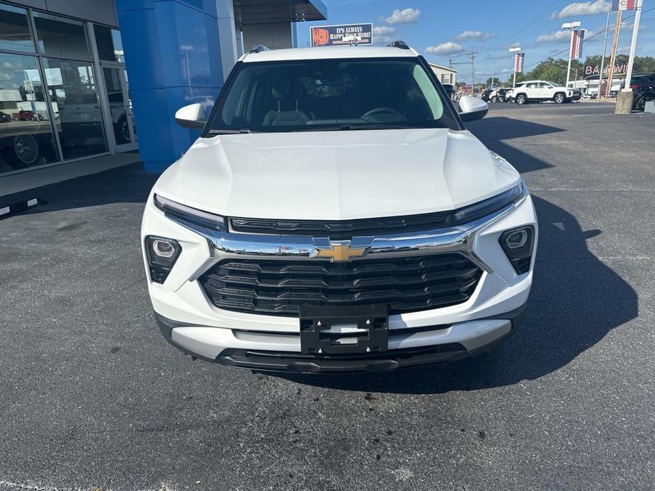 new 2025 Chevrolet TrailBlazer car, priced at $28,075