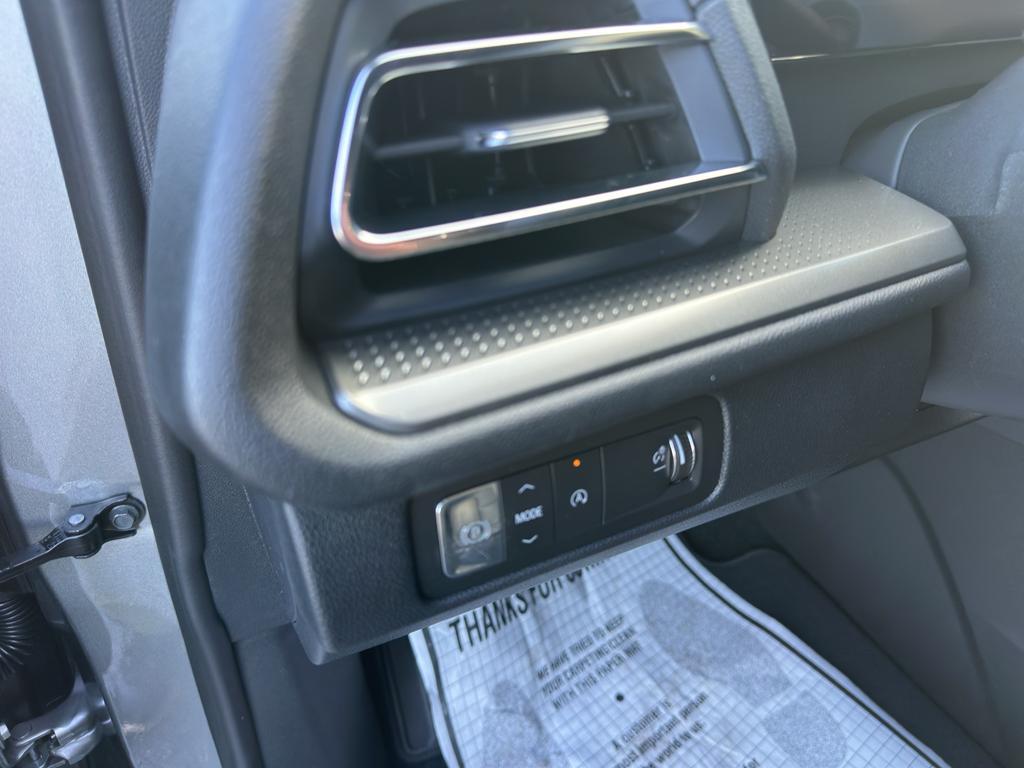 new 2026 Chevrolet Traverse car, priced at $46,500