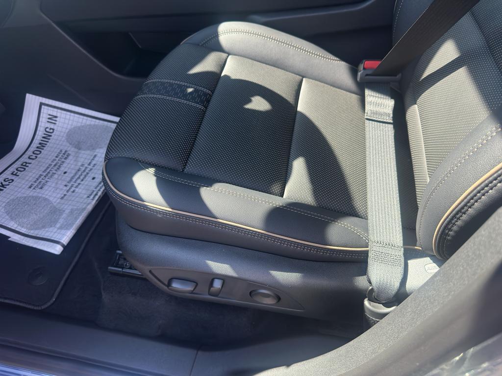 new 2026 Chevrolet Traverse car, priced at $58,995