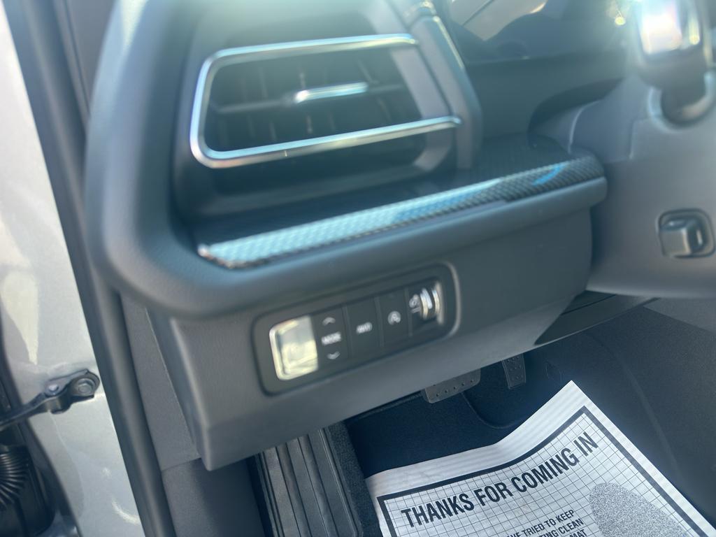 new 2026 Chevrolet Traverse car, priced at $58,995