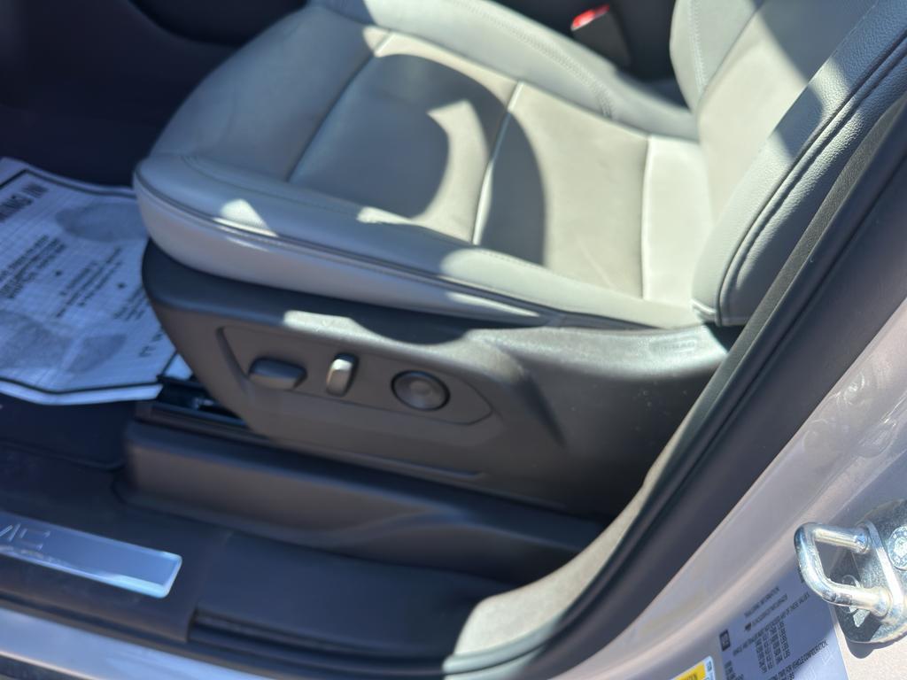 used 2022 GMC Yukon car, priced at $46,988